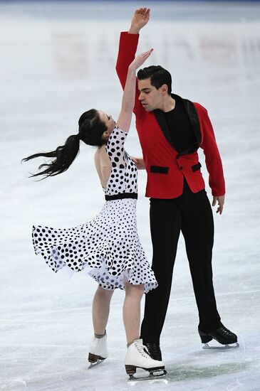 ISU Figure Skating Championships. Ice dance short program