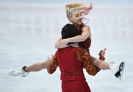 ISU Figure Skating Championships. Ice dance short program