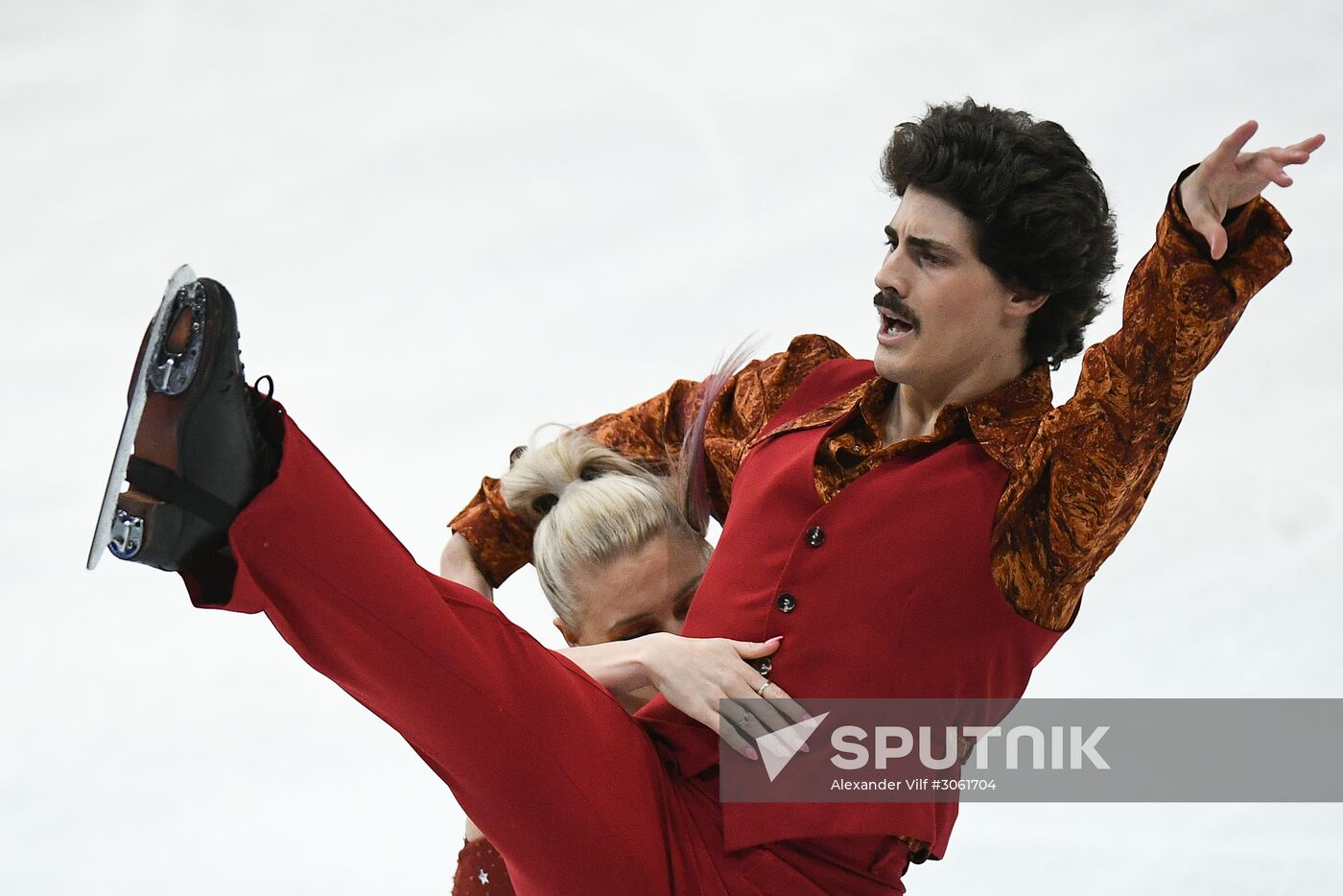 ISU Figure Skating Championships. Ice dance short program