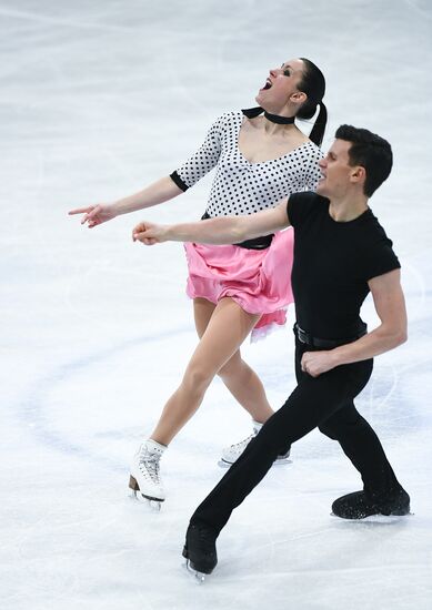 ISU Figure Skating Championships. Ice dance short program