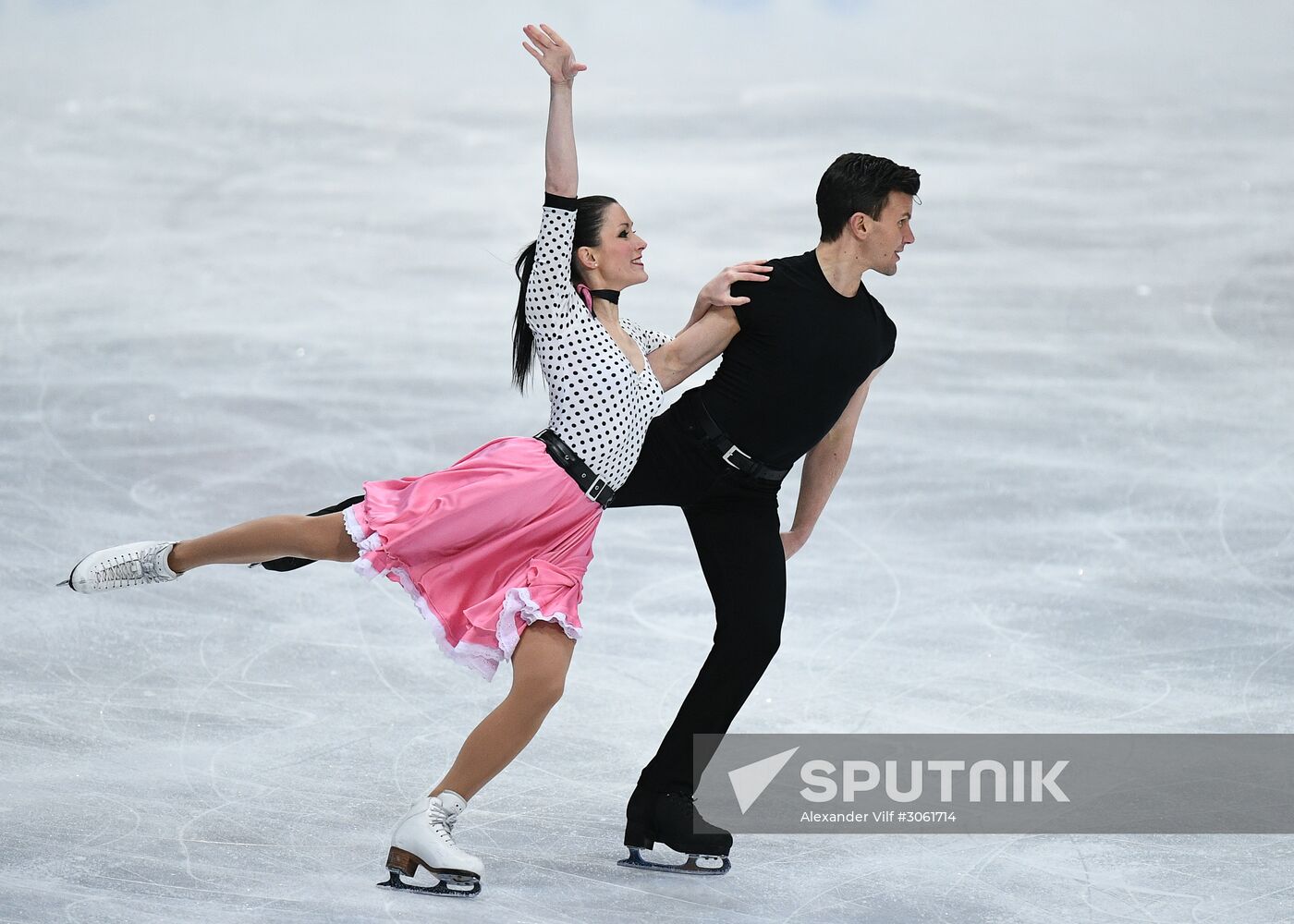 ISU Figure Skating Championships. Ice dance short program