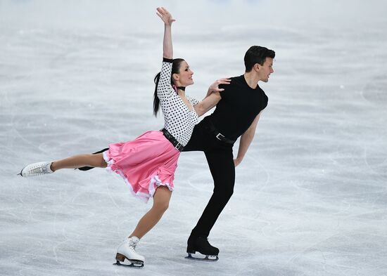 ISU Figure Skating Championships. Ice dance short program