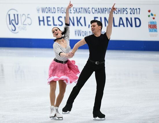 ISU Figure Skating Championships. Ice dance short program