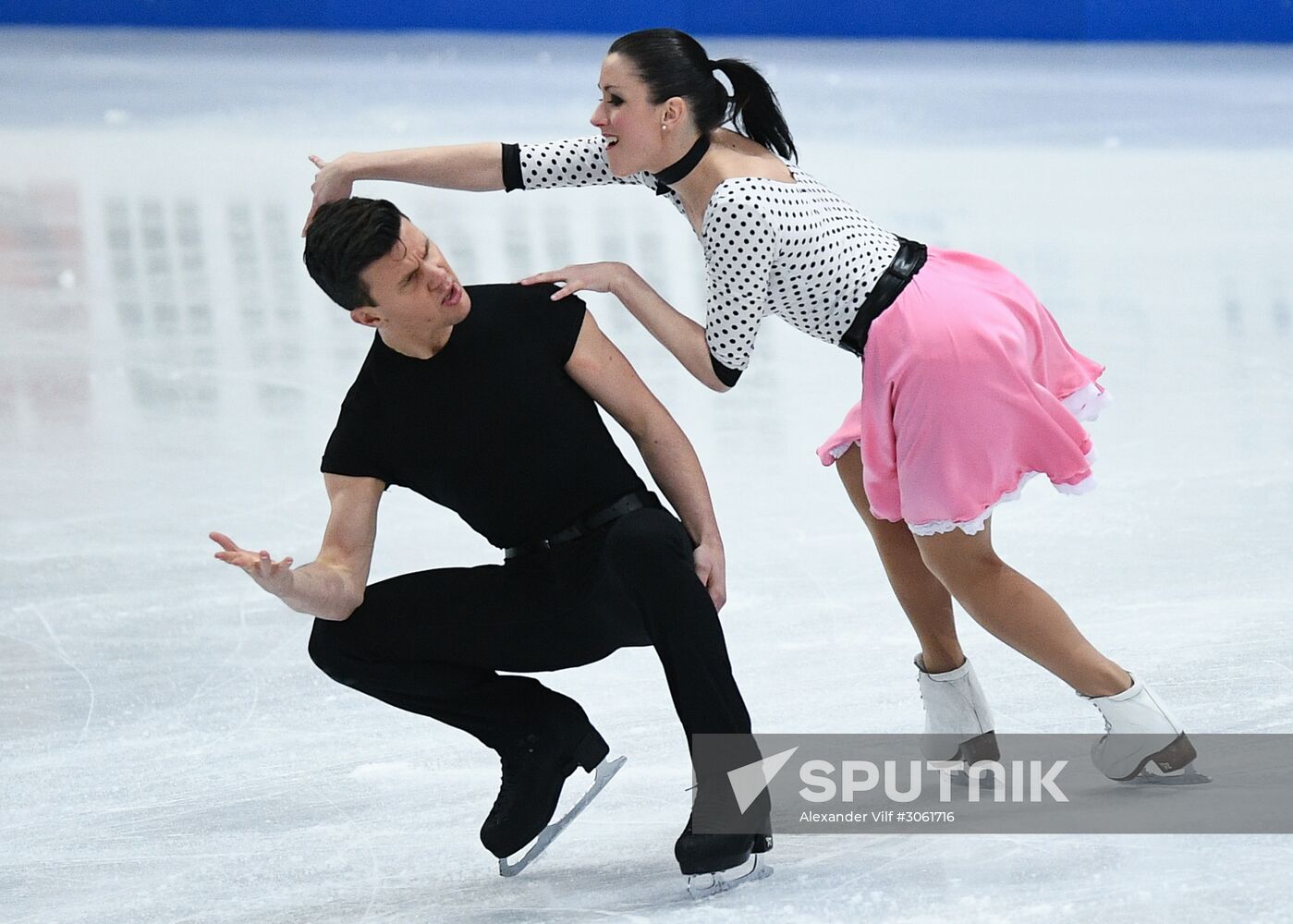 ISU Figure Skating Championships. Ice dance short program