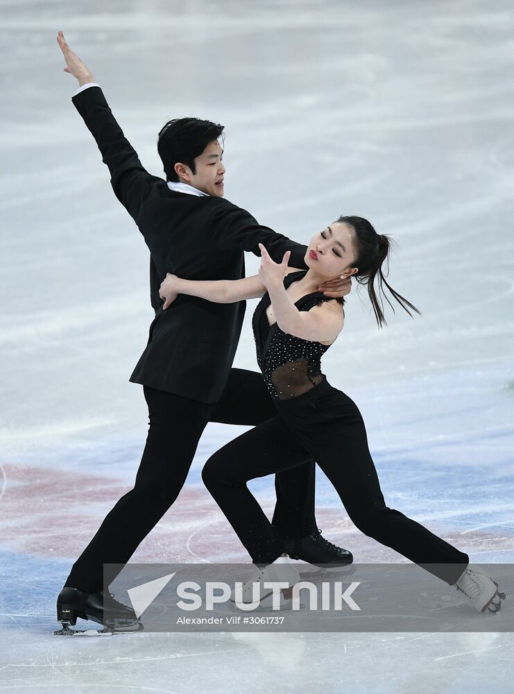ISU Figure Skating Championships. Ice dance short program