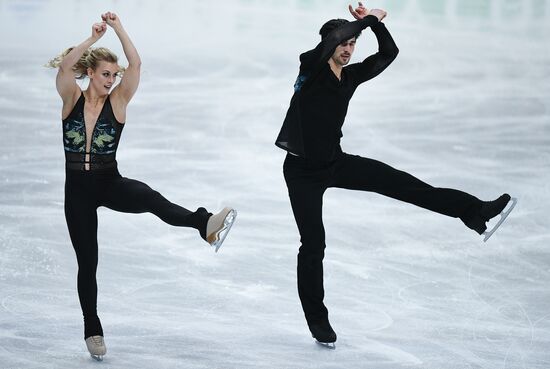 ISU Figure Skating Championships. Ice dance short program