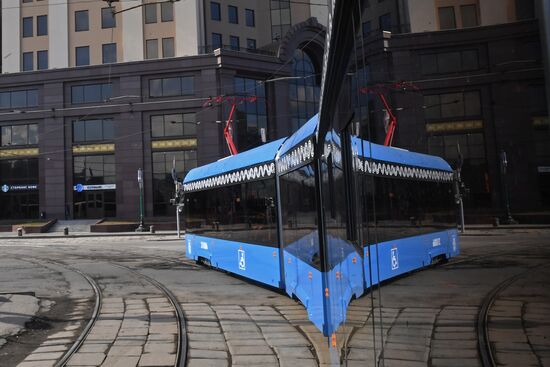 Vityaz-M new generation streetcars hit Moscow tracks