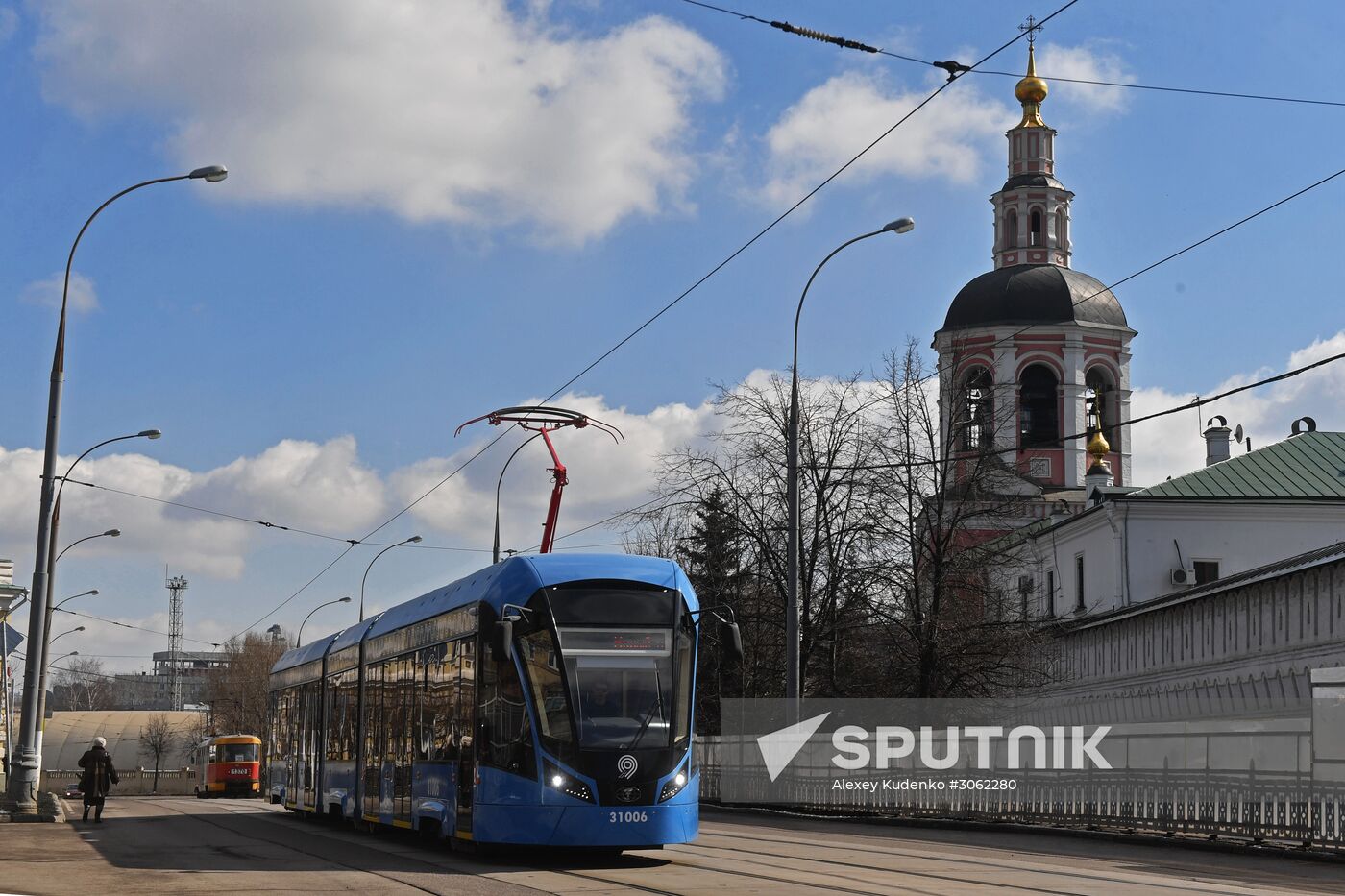 Vityaz-M new generation streetcars hit Moscow tracks