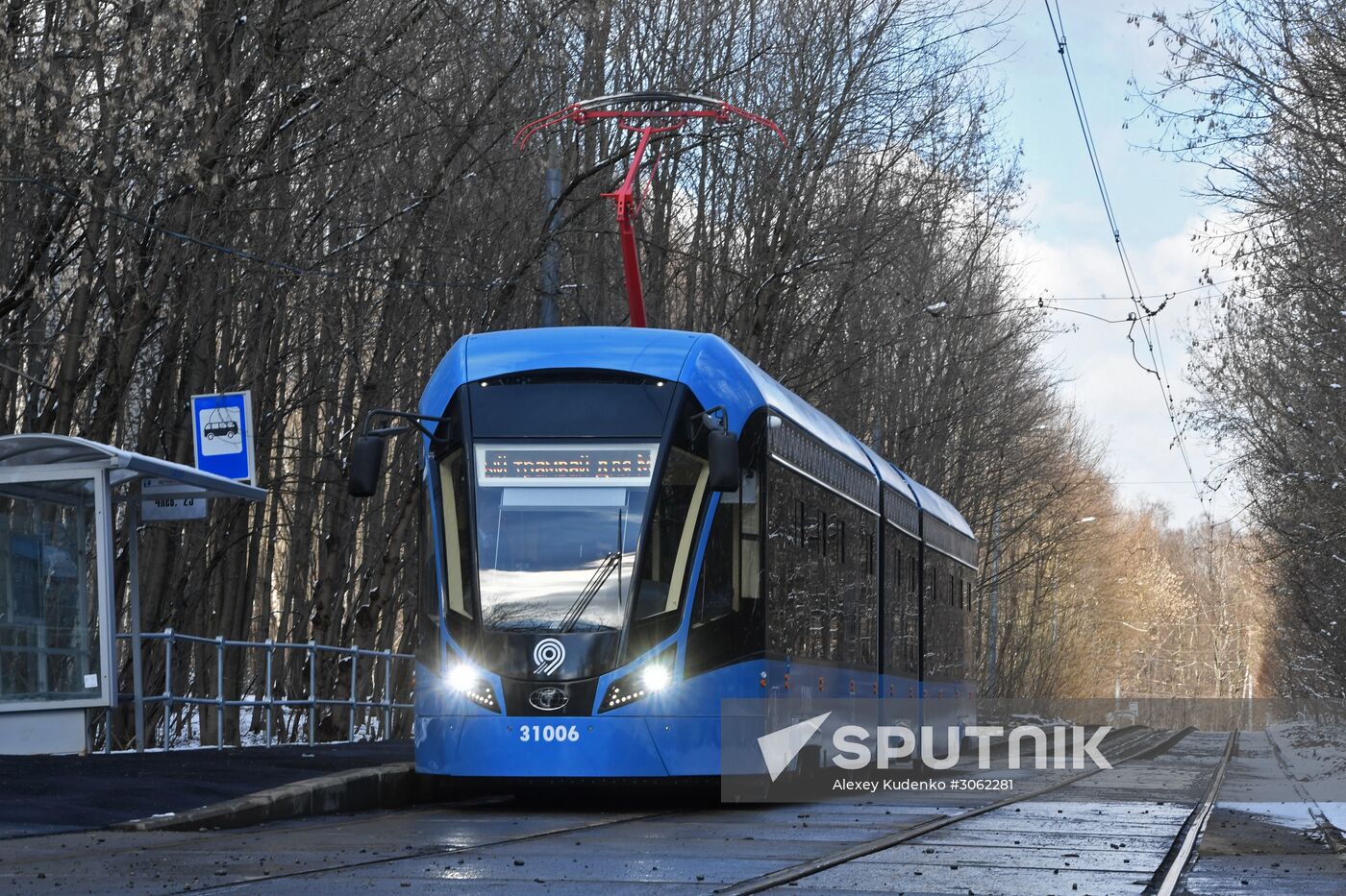 Vityaz-M new generation streetcars hit Moscow tracks