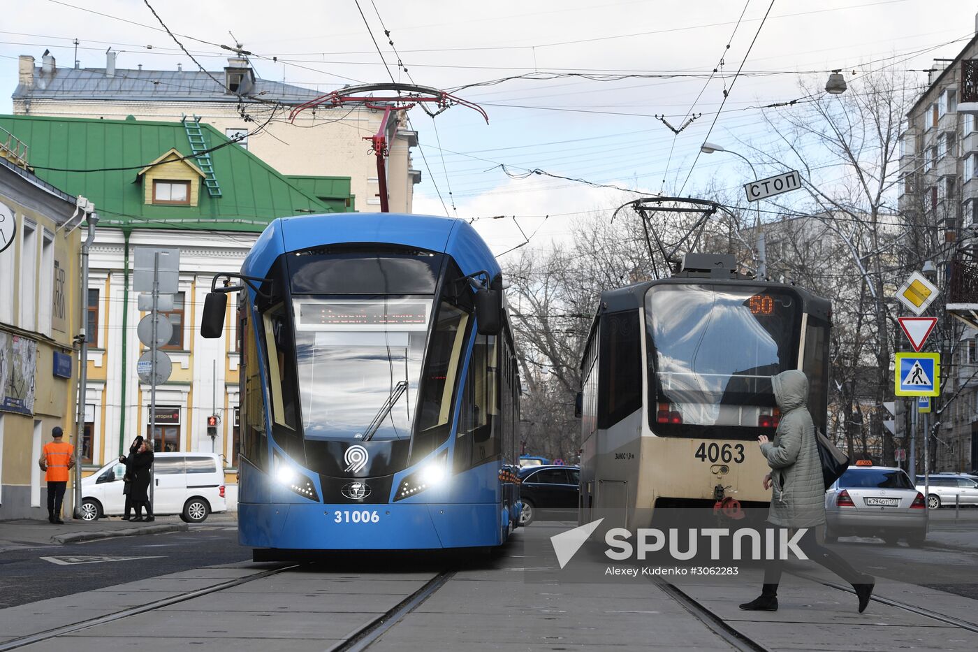 Vityaz-M new generation streetcars hit Moscow tracks