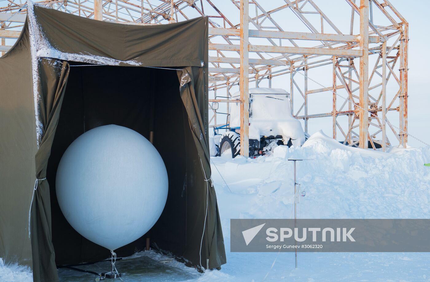 President Vladimir Putin, Prime Minister Medvedev visit Northwestern Federal District