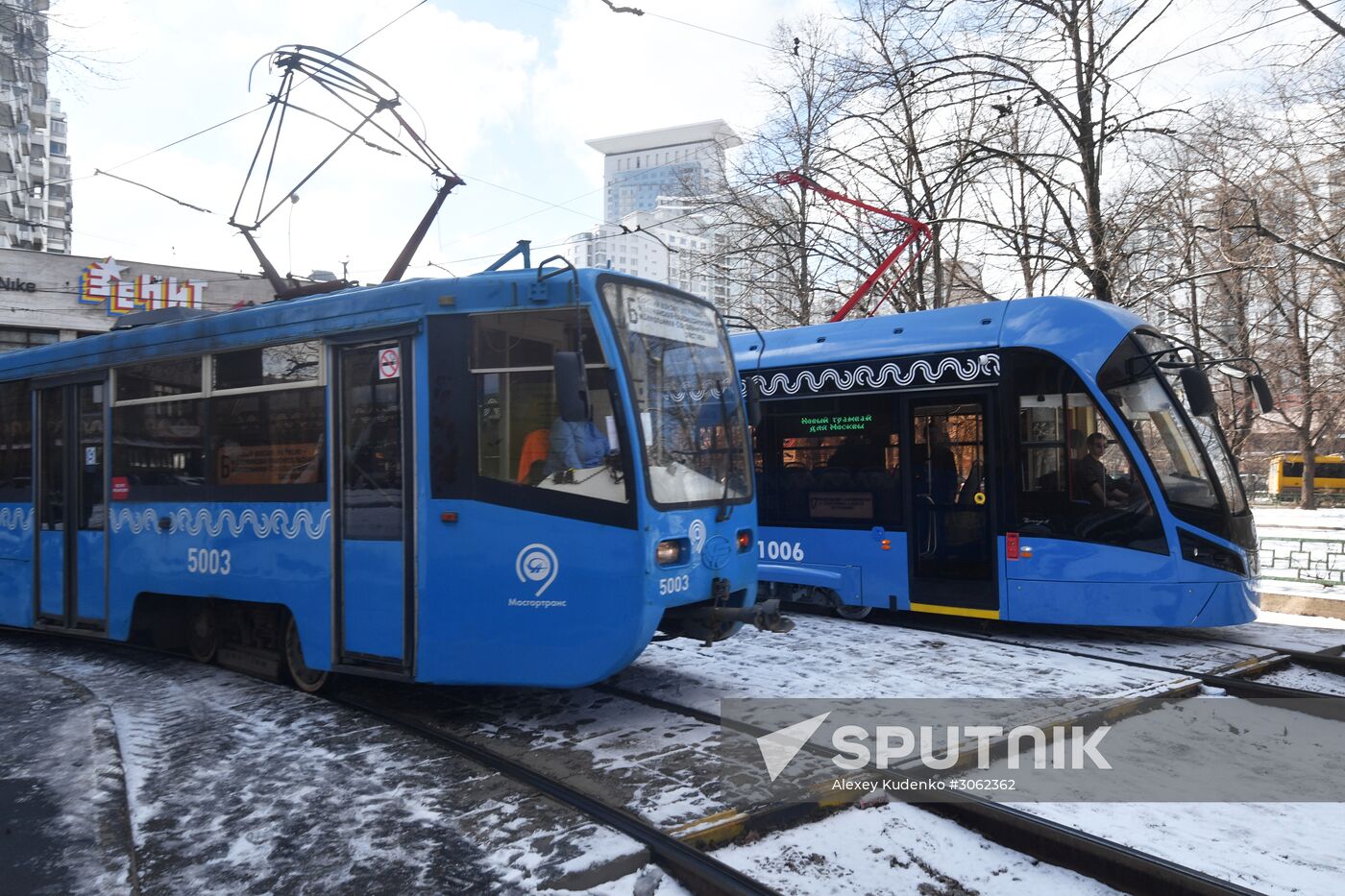 Vityaz-M new generation streetcars hit Moscow tracks