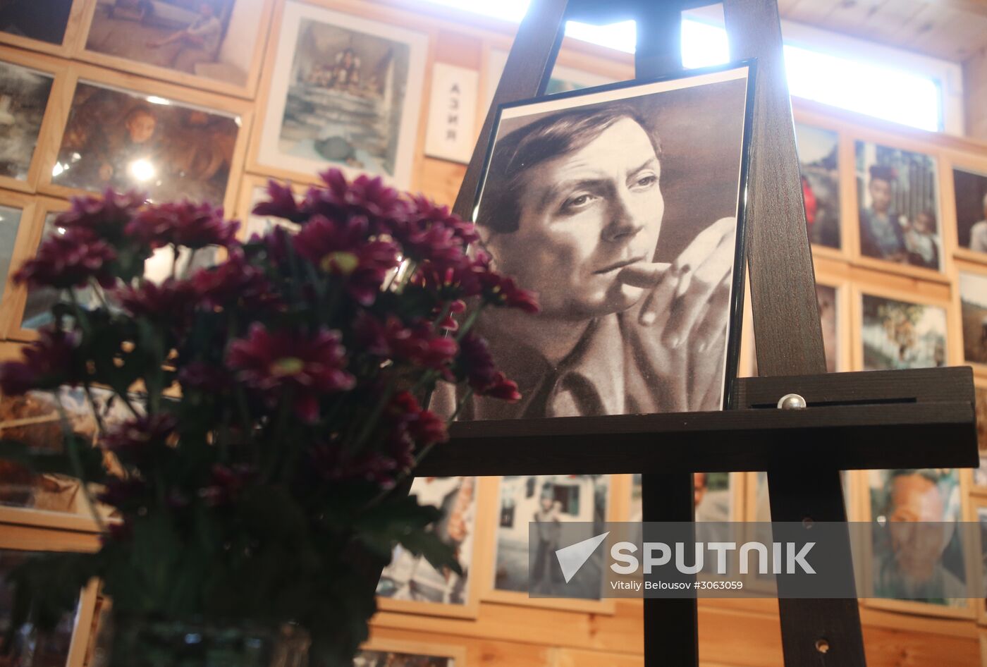 Poet Yevgeny Yevtushenko is dead