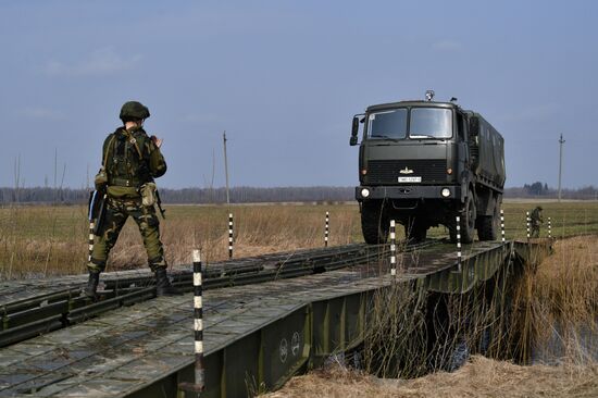International military exercise of airborne troops in Vitebsk