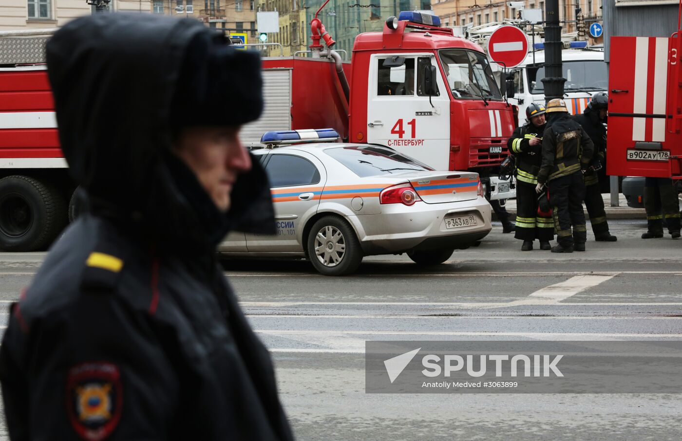 Explosions in St.Petersburg underground