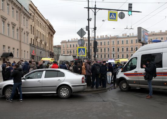 Explosions in St.Petersburg underground