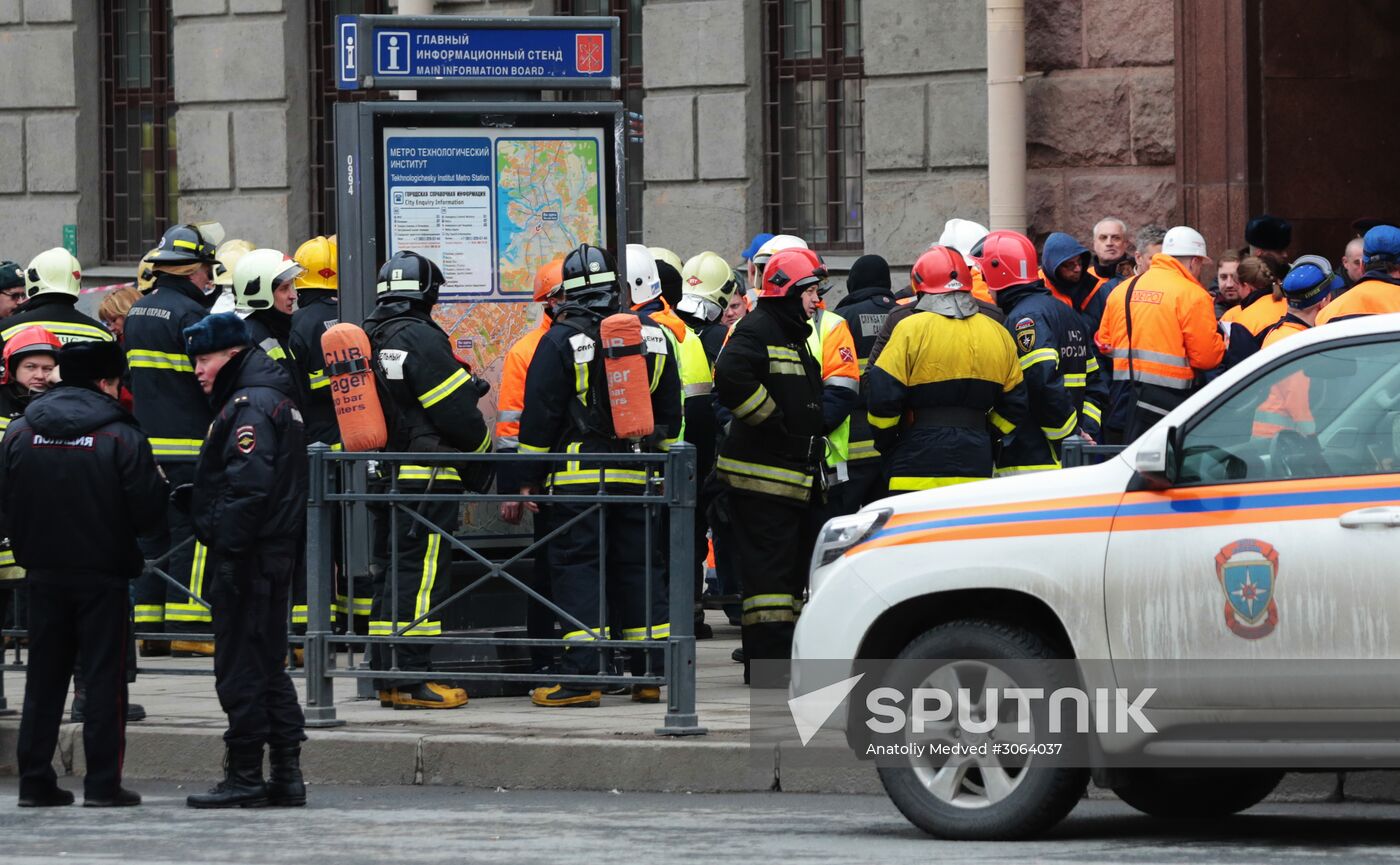 Explosions in St.Petersburg underground