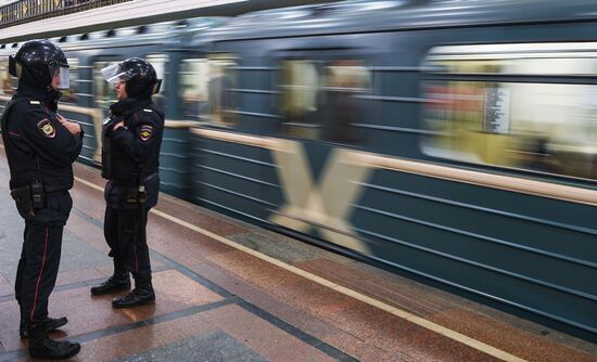 Security stepped up in Moscow metro