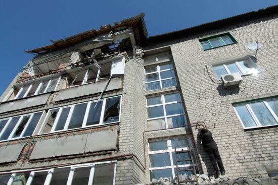 Living in frontline township Dontesk-Severny in Donbass