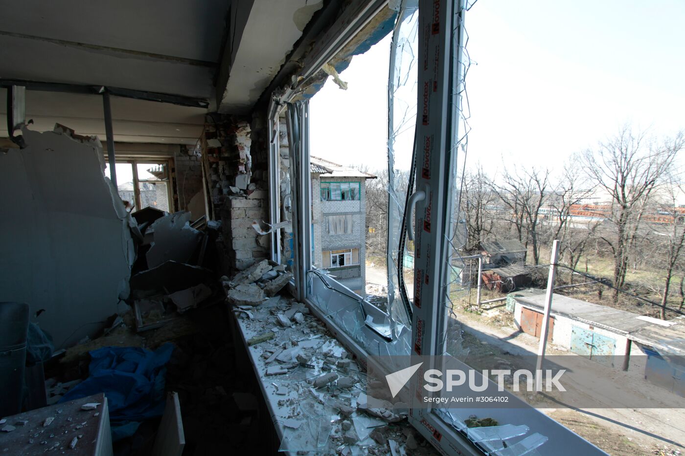 Living in frontline township Dontesk-Severny in Donbass