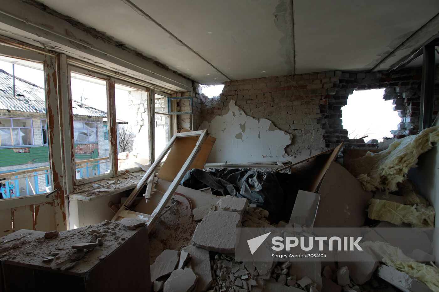 Living in frontline township Dontesk-Severny in Donbass