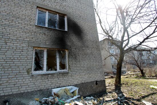 Living in frontline township Dontesk-Severny in Donbass