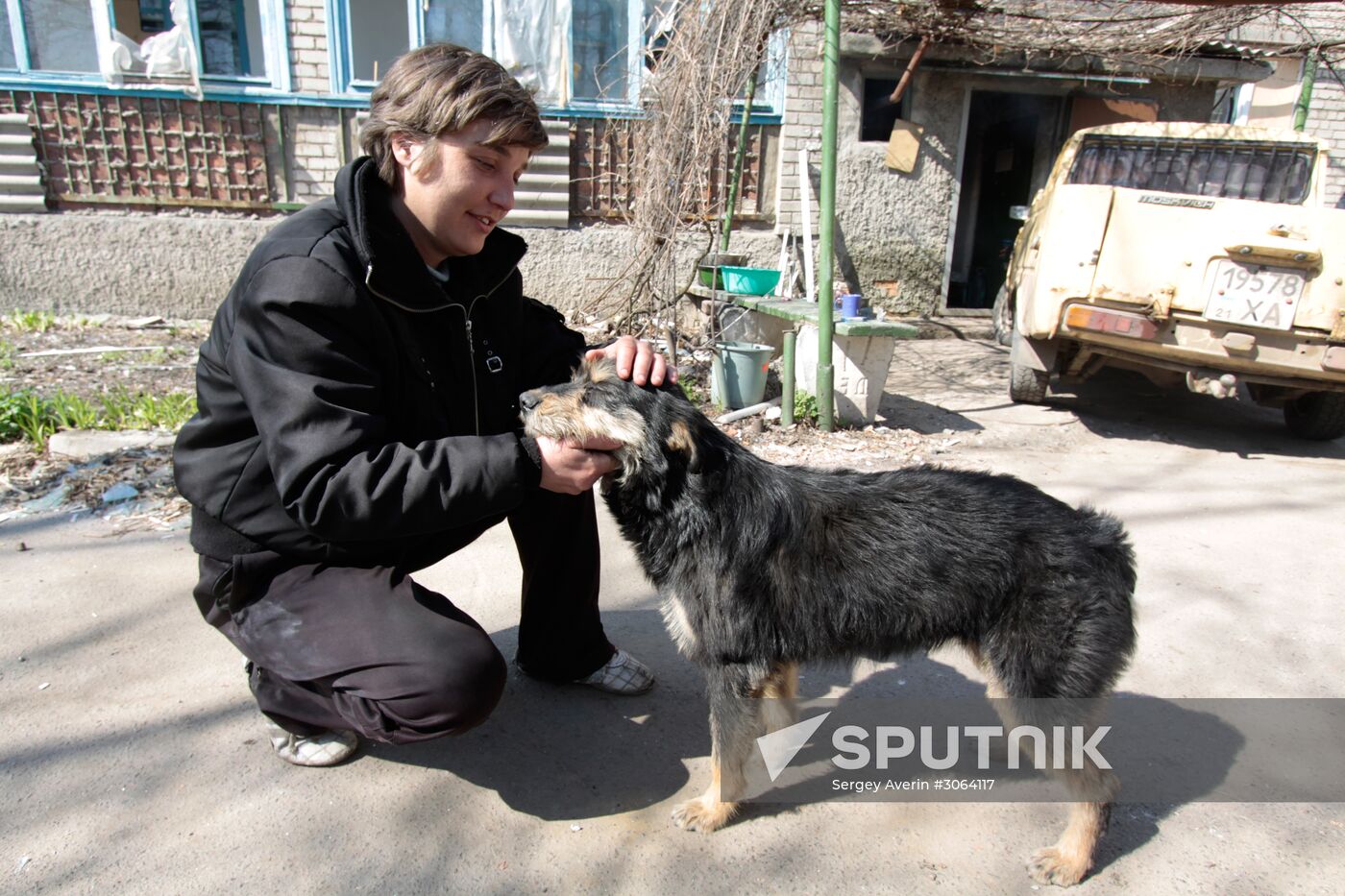 Living in frontline township Dontesk-Severny in Donbass