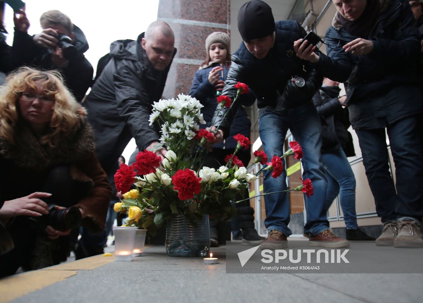 Flowers in memory of St. Petersburg metro blast victims