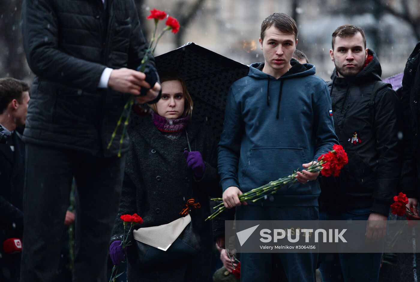 Flowers in memory of St. Petersburg metro blast victims