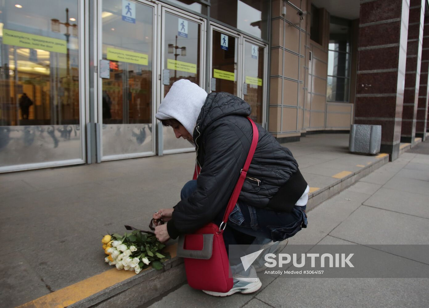 Flowers in memory of St. Petersburg metro blast victims