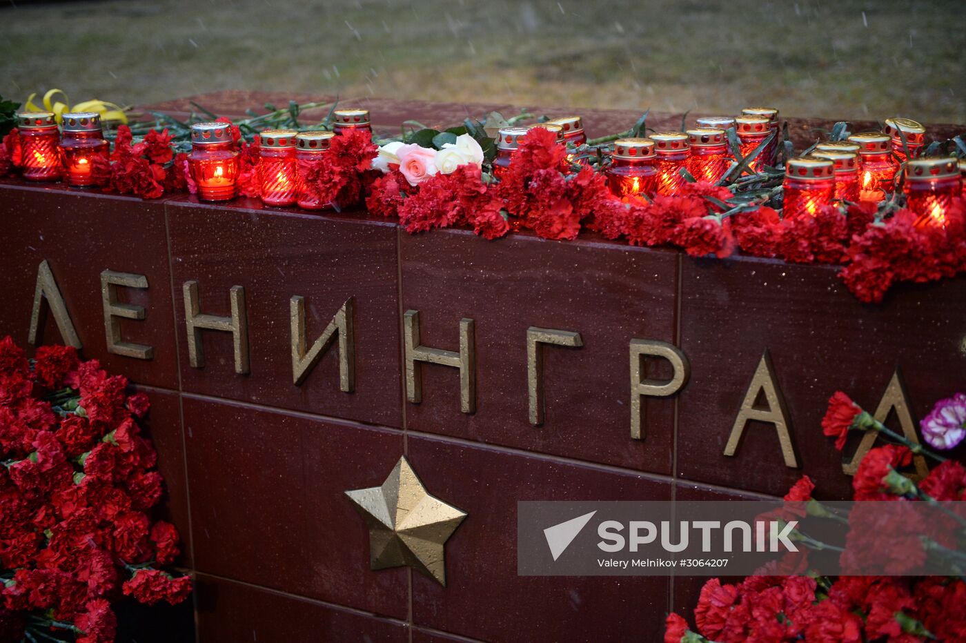Flowers in memory of St. Petersburg metro blast victims