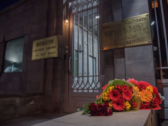 Flowers laid at Russian Embassies in memory of St. Petersburg metro blast victims