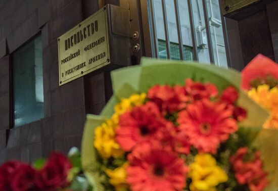 Flowers laid at Russian Embassies in memory of St. Petersburg metro blast victims