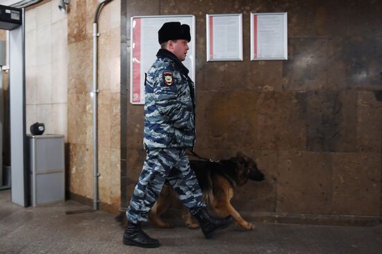 Security stepped up in Moscow metro