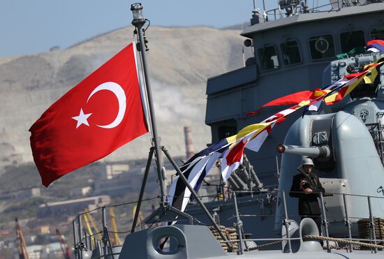 Turkey's naval ships pay visit to Novorossiysk