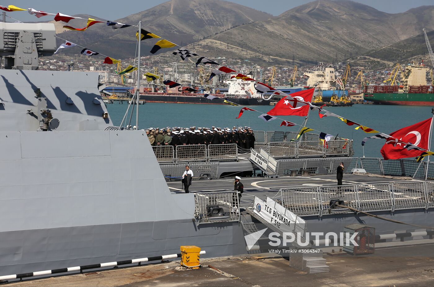 Turkey's naval ships pay visit to Novorossiysk