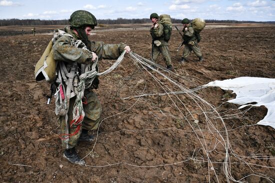 International military exercise of airborne troops in Vitebsk