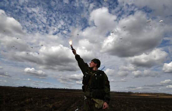 International military exercise of airborne troops in Vitebsk