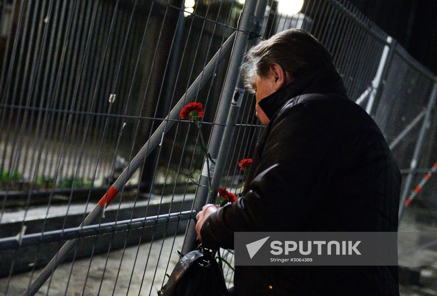 Flowers laid at Russian Embassies in memory of St. Petersburg metro blast victims