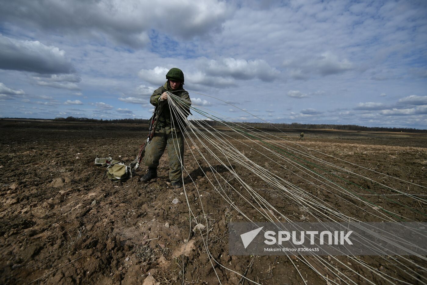 International military exercise of airborne troops in Vitebsk