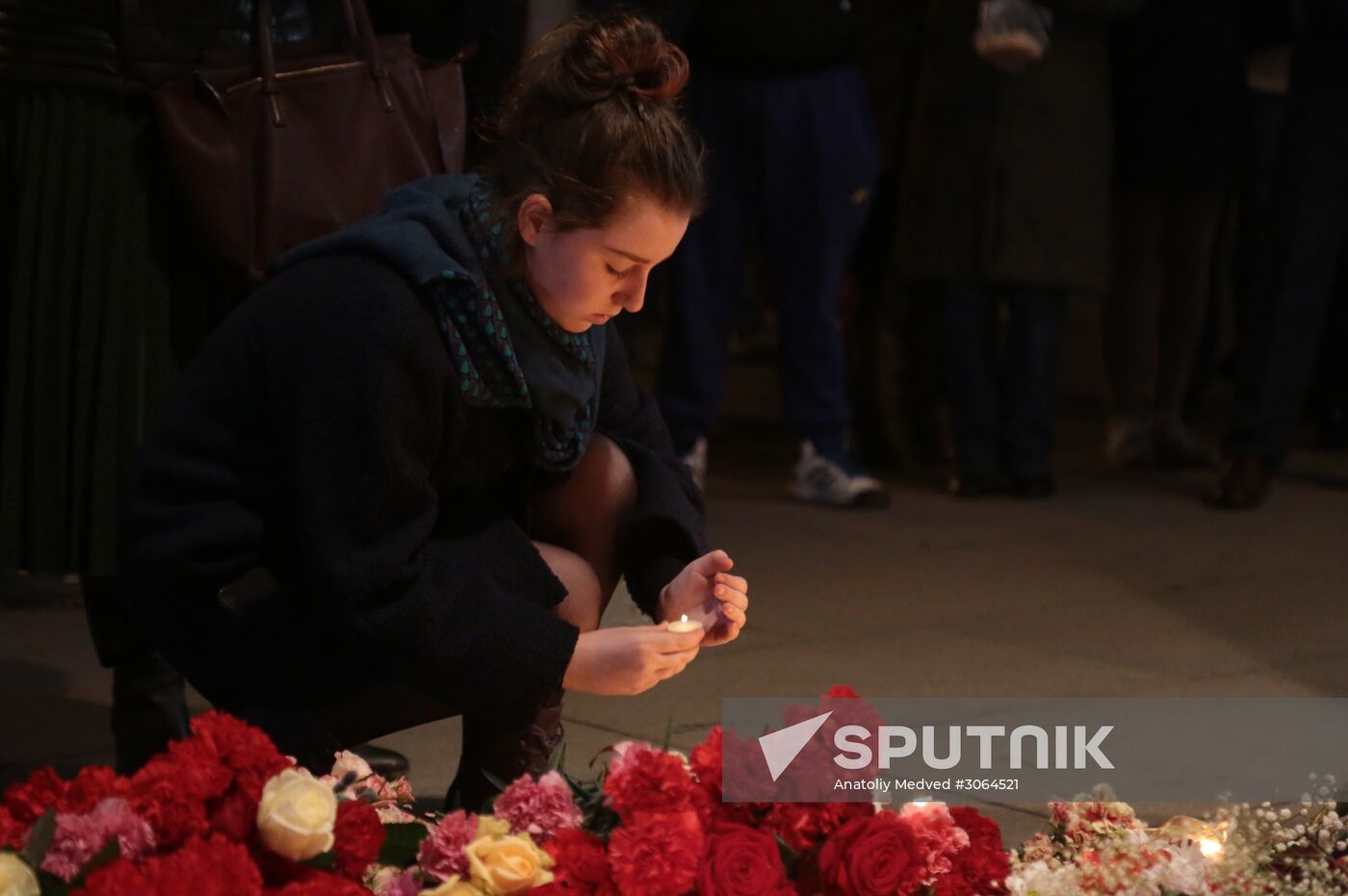 Flowers in memory of St. Petersburg metro blast victims