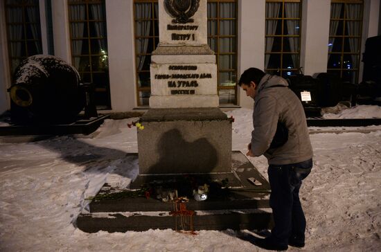 Flowers in memory of St. Petersburg metro blast victims