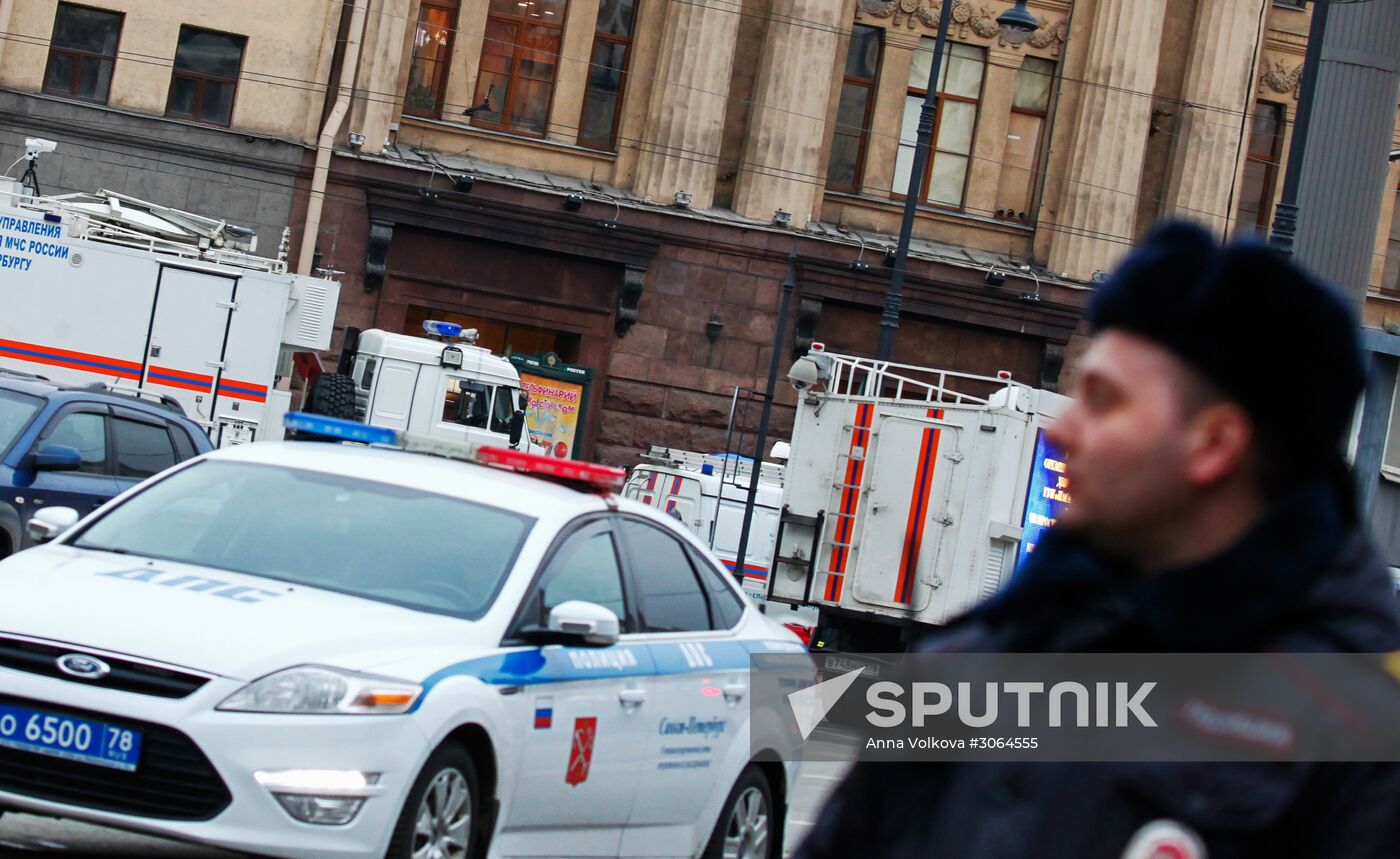 Explosions in St.Petersburg metro