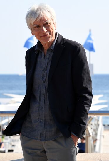International MIPDOC and MIPTV markets