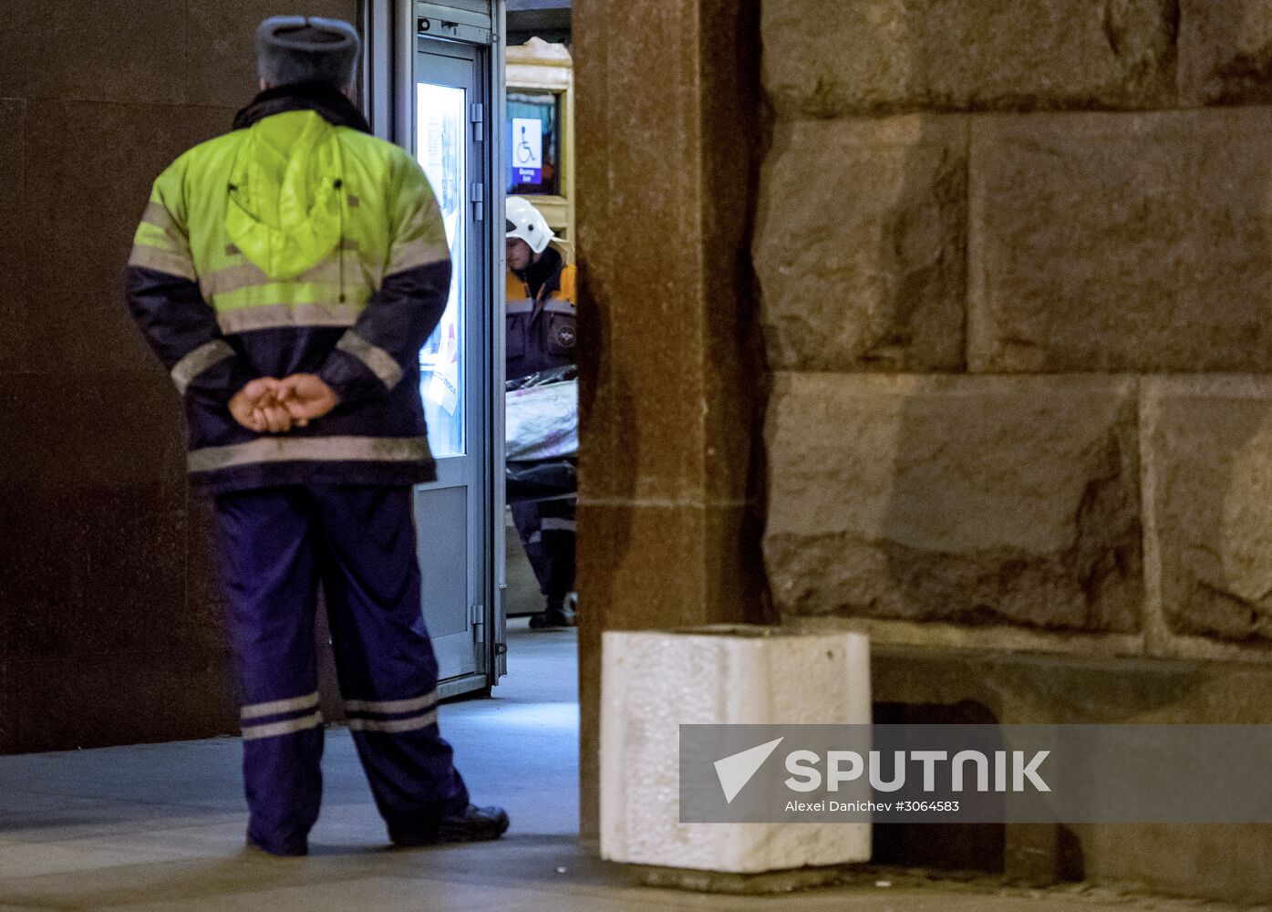 Explosions in the St.Petersburg metro