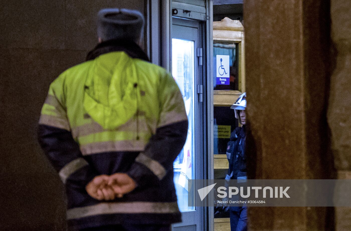 Explosions in the St.Petersburg metro