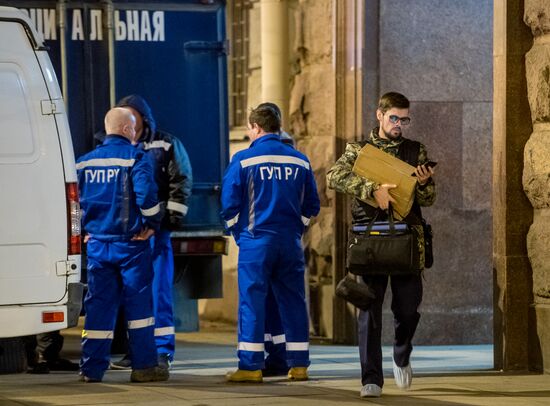 Explosions in the St.Petersburg metro