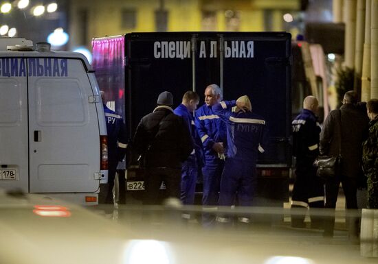 Explosions in the St.Petersburg metro