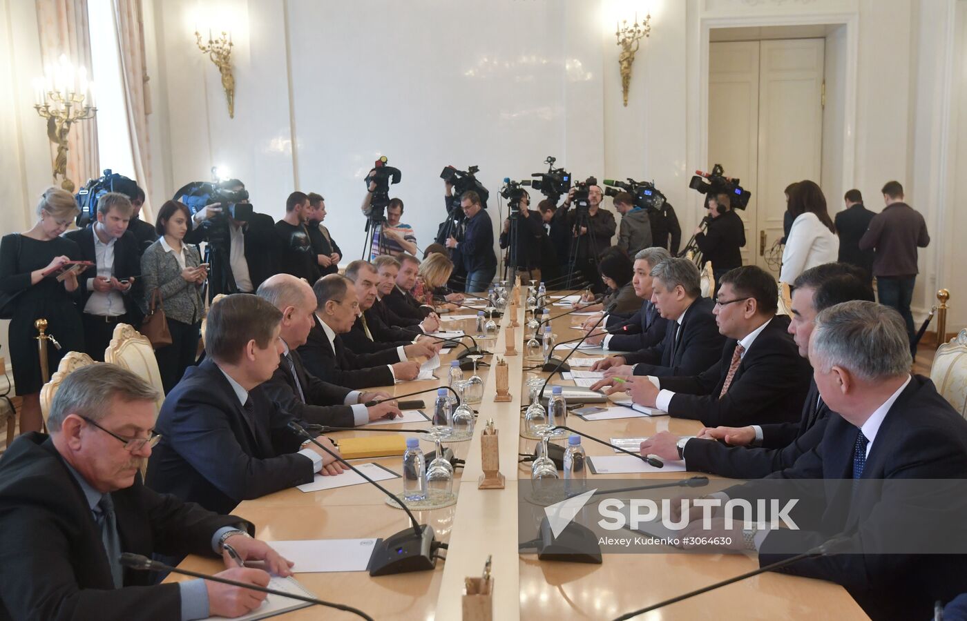 Sergei Lavrov meets with Kyrgyzstan's Foreign Minister Erlan Abdyldayev