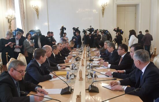 Sergei Lavrov meets with Kyrgyzstan's Foreign Minister Erlan Abdyldayev